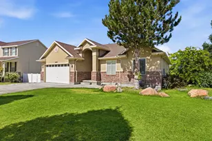 6059 Bayshore Dr, Stansbury Park, UT 84074 - Photo 2
