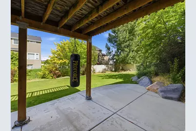 6059 Bayshore Dr, Stansbury Park, UT 84074 - Photo 10