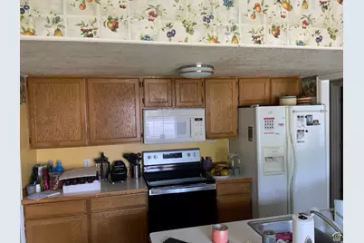 136 E 900 N, Spanish Fork, UT 84660 - Photo 8