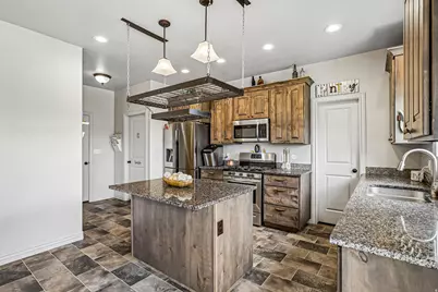 203 N 1900 W, Mapleton, UT 84664 - Photo 8