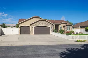 9324 S Wisteria Way, West Jordan, UT 84081 - Photo 4