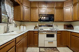 7180 Canyon Hvn Ln, Salt Lake City, UT 84109 - Photo 16