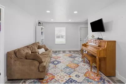999 N 900 W, West Bountiful, UT 84087 - Photo 26