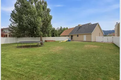 999 N 900 W, West Bountiful, UT 84087 - Photo 8