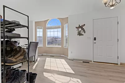 4121 Westlake Dr, Roy, UT 84067 - Photo 8