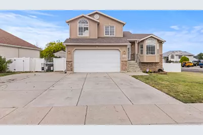 4121 Westlake Dr, Roy, UT 84067 - Photo 2