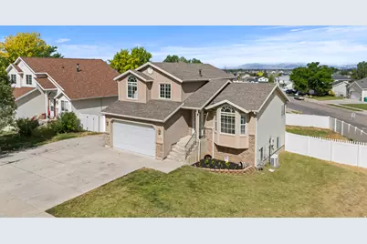 4121 Westlake Dr, Roy, UT 84067 - Photo 34