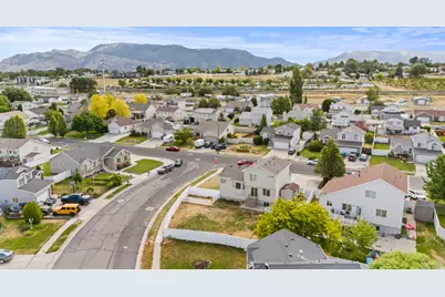 4121 Westlake Dr, Roy, UT 84067 - Photo 40