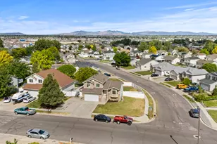 4121 Westlake Dr, Roy, UT 84067 - Photo 42