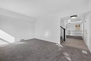 5473 S Walden Wood Cir W, Murray, UT 84123 - Photo 6