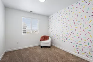 937 E Hercules Ct, Layton, UT 84040 - Photo 28