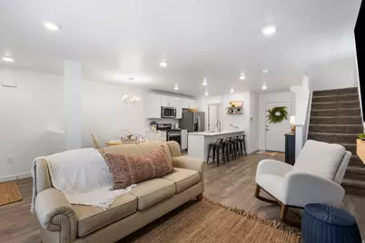 937 E Hercules Ct, Layton, UT 84040 - Photo 6