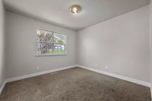 305 N Appleview Dr E, Santaquin, UT 84655 - Photo 12