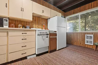8505 S Snake Creek Rd, Salt Lake City, UT 84121 - Photo 22