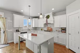 2030 E Foothill Way, Layton, UT 84040 - Photo 10