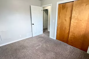 1055 E Sherwood Dr, Ogden, UT 84404 - Photo 20