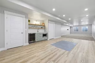 11704 S 2610 W, Riverton, UT 84065 - Photo 46