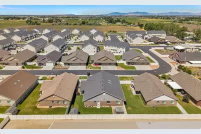 2626 S 2225 W, West Haven, UT 84401 - Photo 34