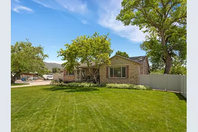 313 W 100 S, Kaysville, UT 84037 - Photo 1