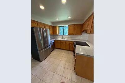 373 E 1200 N, Centerville, UT 84014 - Photo 10