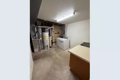 373 E 1200 N, Centerville, UT 84014 - Photo 24