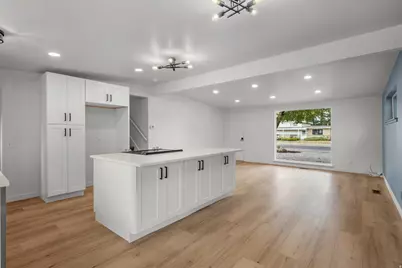 9135 S 510 E, Sandy, UT 84070 - Photo 2