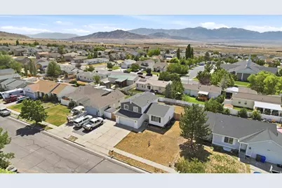 1038 S 860 W, Tooele, UT 84074 - Photo 32