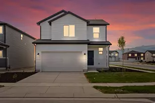946 E Eden St, Eagle Mountain, UT 84005 - Photo 2