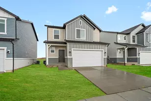 946 E Eden St, Eagle Mountain, UT 84005 - Photo 2