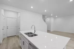 946 E Eden St, Eagle Mountain, UT 84005 - Photo 8