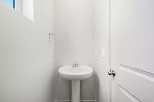 946 E Eden St, Eagle Mountain, UT 84005 - Photo 6
