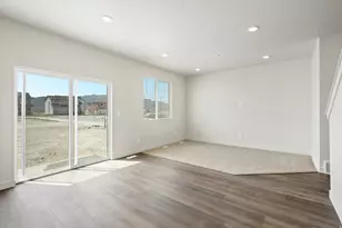 946 E Eden St, Eagle Mountain, UT 84005 - Photo 8