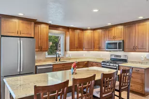 374 E 700 S, Farmington, UT 84025 - Photo 6