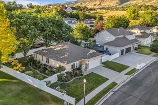 1234 W Oakridge Dr N, Farmington, UT 84025 - Photo 32