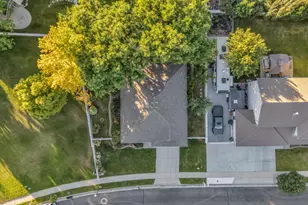 1234 W Oakridge Dr N, Farmington, UT 84025 - Photo 34