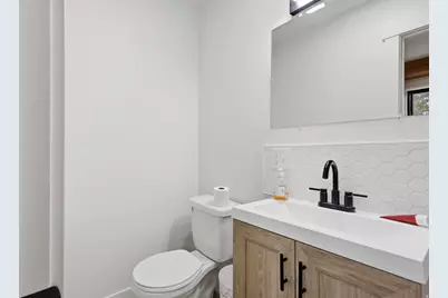 195 E Main St, Wellsville, UT 84339 - Photo 14