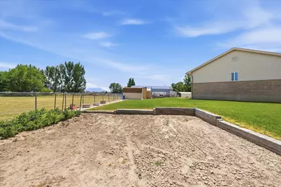 618 S 1000 W, Tremonton, UT 84337 - Photo 52