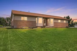 618 S 1000 W, Tremonton, UT 84337 - Photo 2