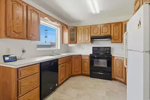 618 S 1000 W, Tremonton, UT 84337 - Photo 18