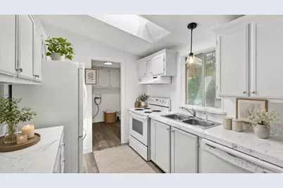 2875 400 W #7, Layton, UT 84041 - Photo 1