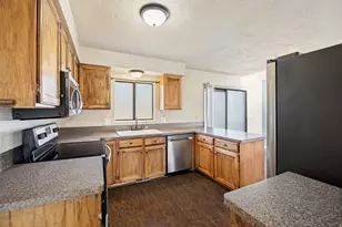 2252 S 400 W, Clearfield, UT 84015 - Photo 10