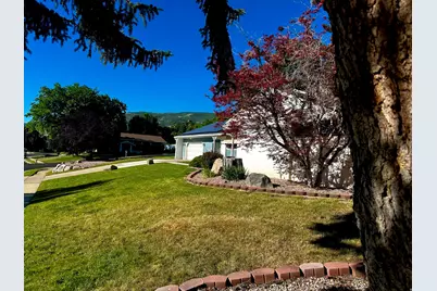 1115 S Canyon Crest Dr E, Bountiful, UT 84010 - Photo 2