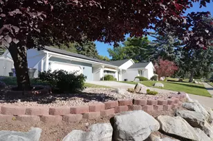 1115 S Canyon Crest Dr E, Bountiful, UT 84010 - Photo 4