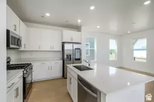 1551 S 920 W, Clearfield, UT 84015 - Photo 2