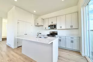 1650 N Main St, Layton, UT 84041 - Photo 6
