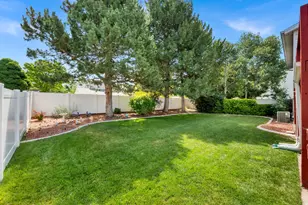 8029 S Angel St E, Sandy, UT 84070 - Photo 20