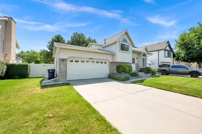 8029 S Angel St E, Sandy, UT 84070 - Photo 16