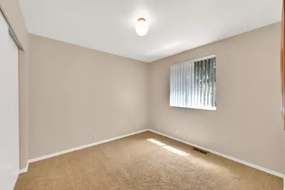 8029 S Angel St E, Sandy, UT 84070 - Photo 8