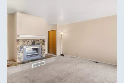 5673 S Aspen Ct, South Ogden, UT 84403 - Photo 8