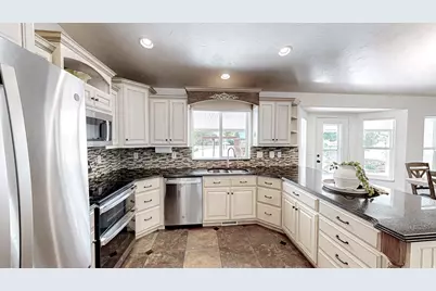 2455 W 1540 N, Lehi, UT 84043 - Photo 2